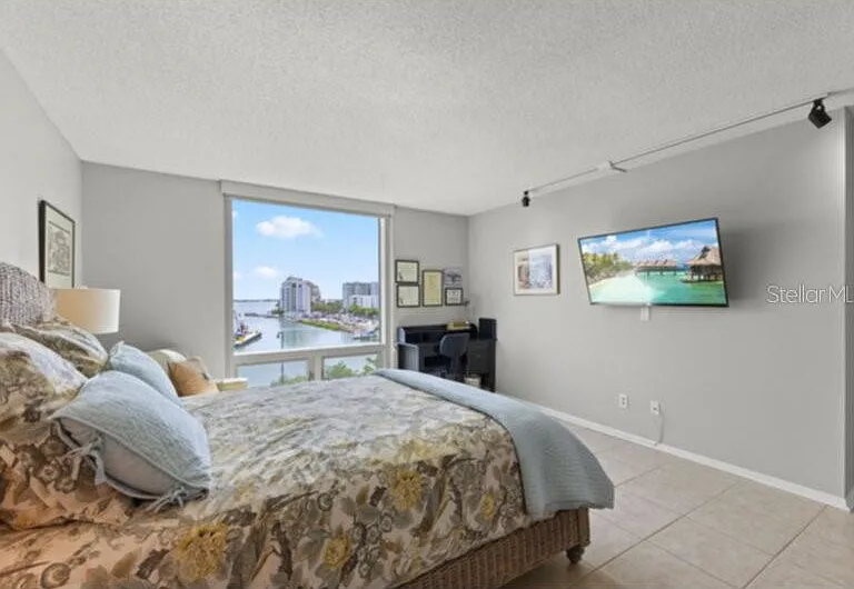 1111 N Gulfstream Ave #5B — Photo 24