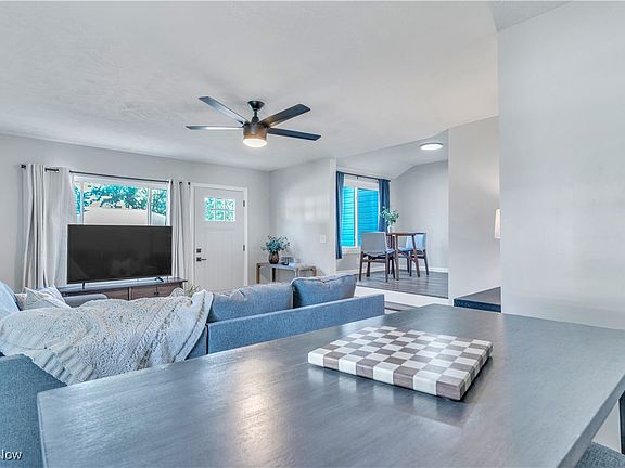 5th image of 502 Franklin Ave