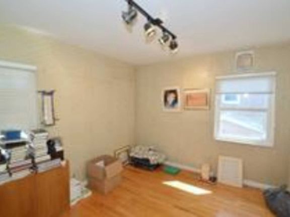 5th image of 19105 Nero Ave