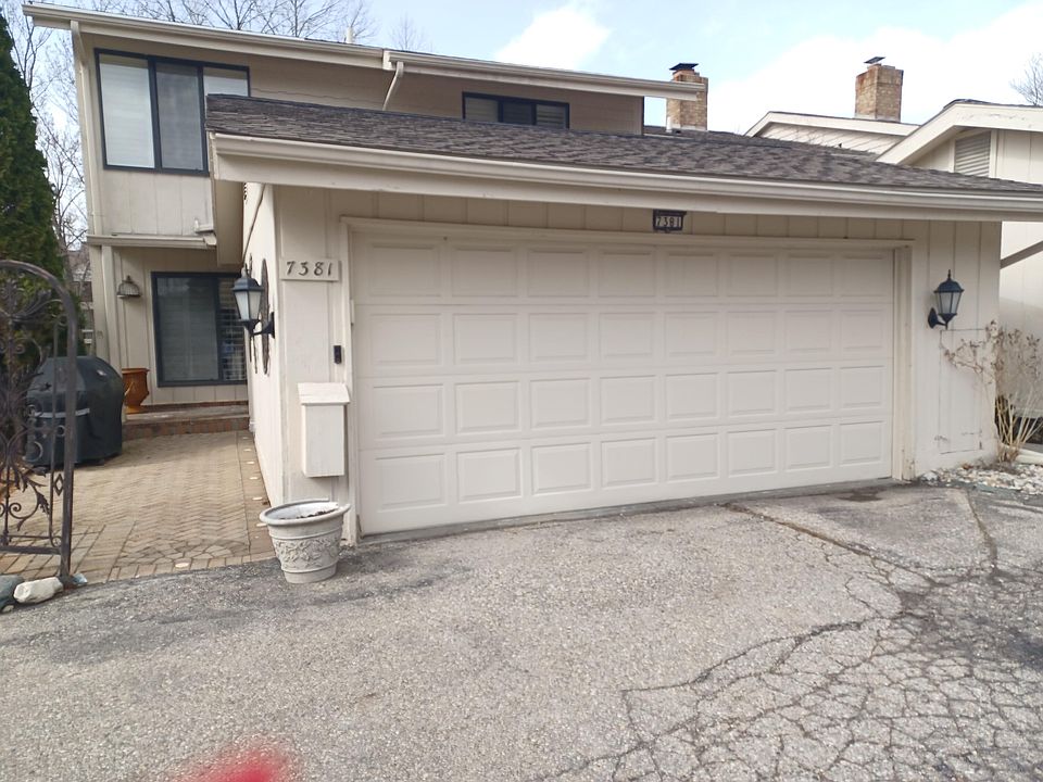 1st image of 7381 Creek View Ct