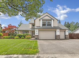 11696 Salmonberry Dr, Oregon City, OR