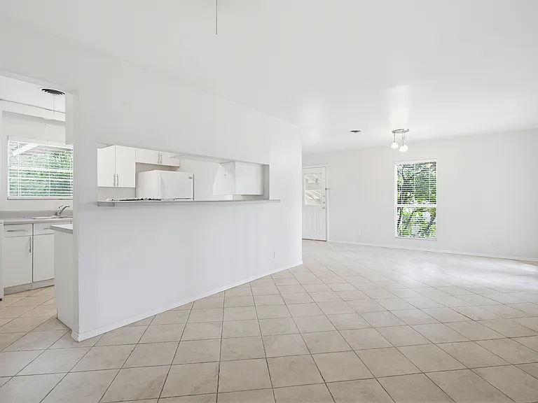 2125 E Lawndale Dr #2125 — Photo 12