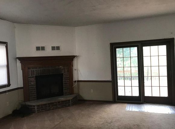 2nd image of 4 Kendall Ave