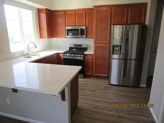 3rd image of 824 Coriander Dr #824