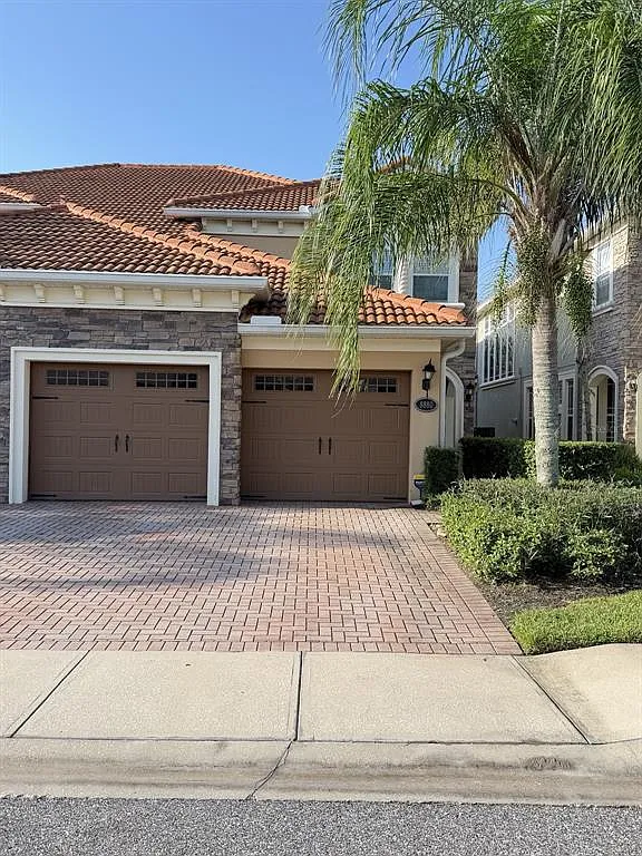 4 bed, 3.5 bath, 2990 sqft, $4,500 — Photo 1
