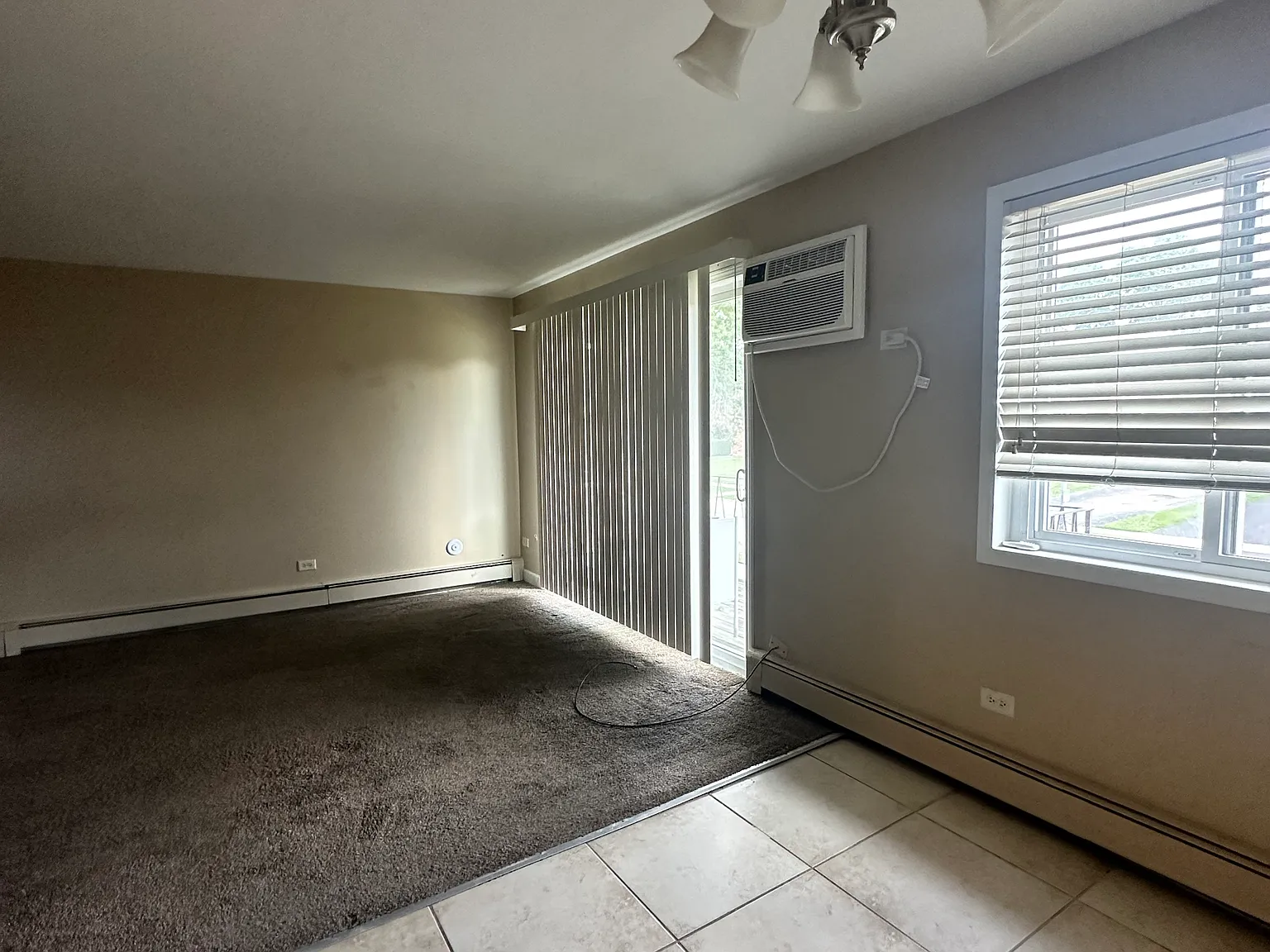 2 bed, 950 sqft, $1,700 — Photo 3