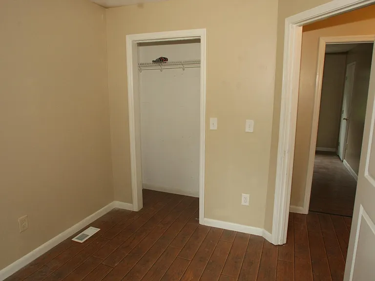 346 Longwood St #346 — Photo 6