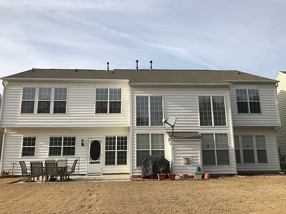 2nd image of 705 Phillips St