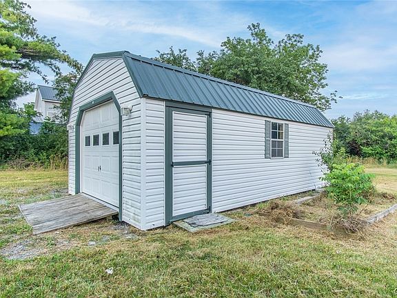 2nd image of 23026 Spring Valley Dr