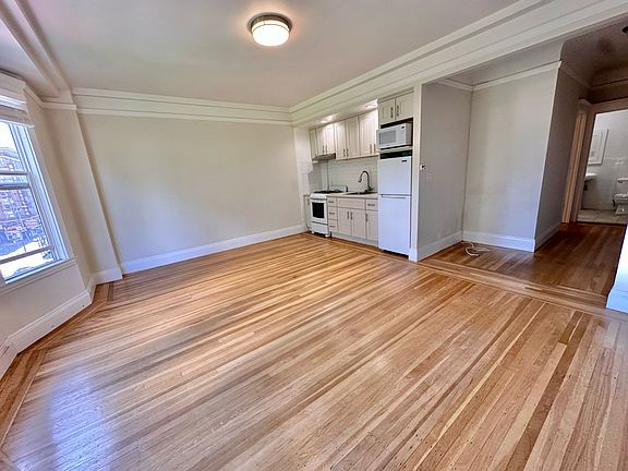 3rd image of 840 Geary St APT 34