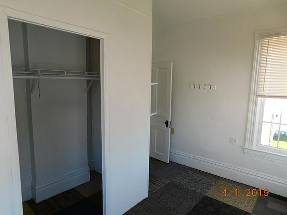 3rd image of 317 Short St
