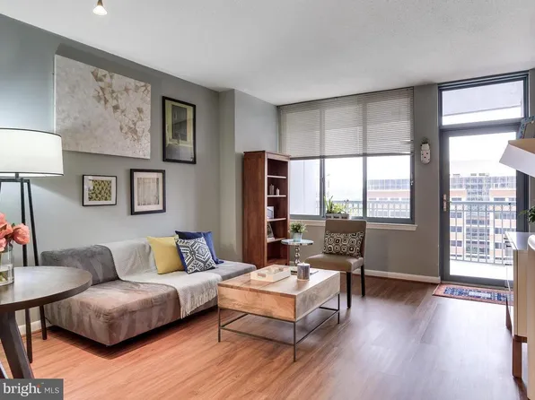 851 N Glebe Rd APT 914, Arlington, VA 22203