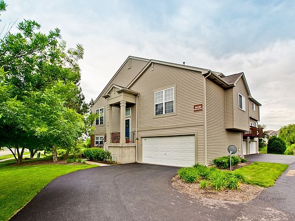 3rd image of 863 Cherry Creek Dr