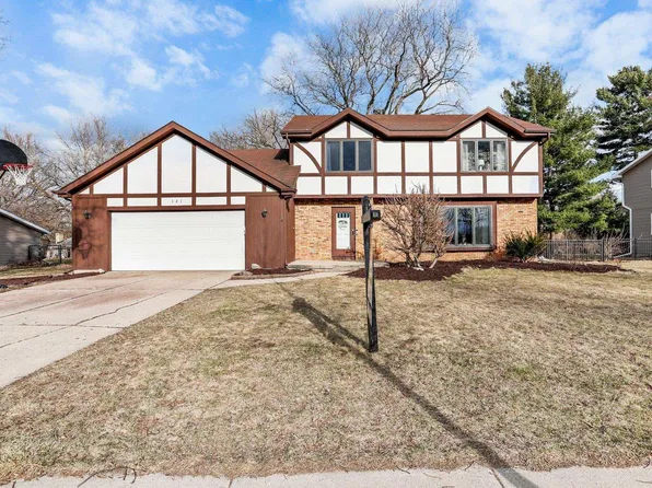 121 South Yellowstone Drive, Madison, WI 53705