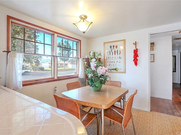 5th image of 1230 Indian Summer Ave