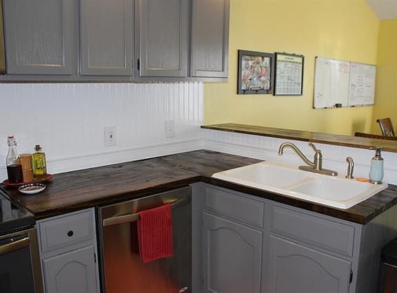 2nd image of 1115 Royalcrest Dr