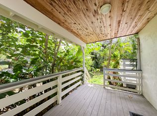 2964 E Manoa Rd APT 3, Honolulu, HI 96822