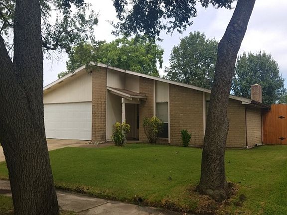2nd image of 5522 Edgebrook Forest Dr