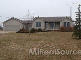 1485 Riniel Rd, Lennon, MI 48449
