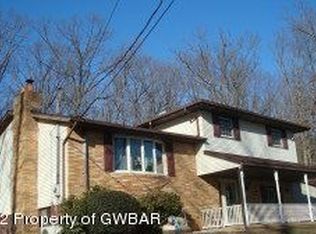 482 Ridge Rd, Pittston, PA 18640