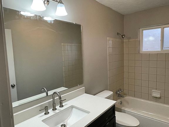 2nd image of 526 Greenfield Ln