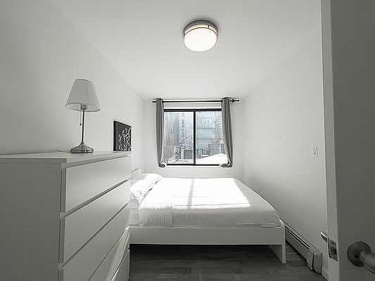 5th image of 626 10th Ave APT 2D