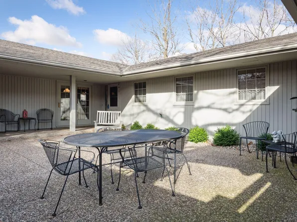 4765 Bayswater Rd, Shorewood, MN 55331