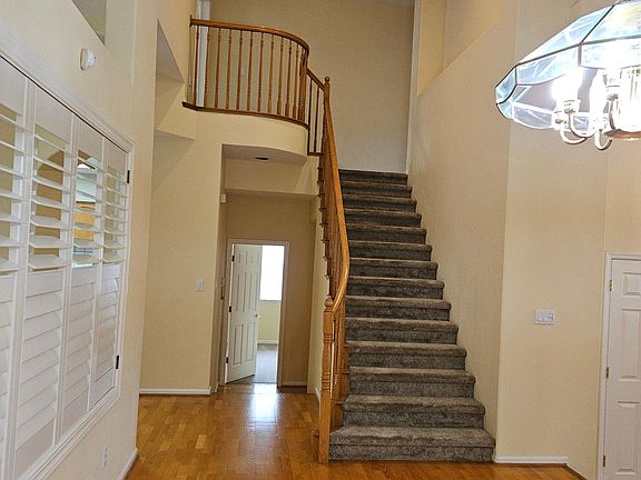 3rd image of 3828 Rollingwood Dr
