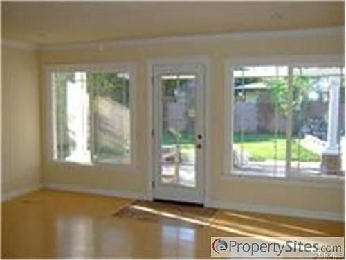 4th image of 1025 Sandia Ave