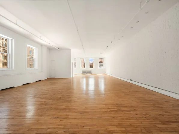 519 Broadway PHC image 3 of 14
