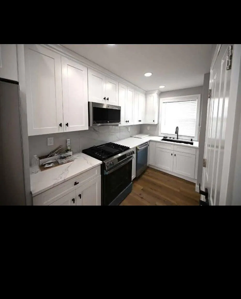 3 bed, 1187 sqft, $3,950 — Photo 2