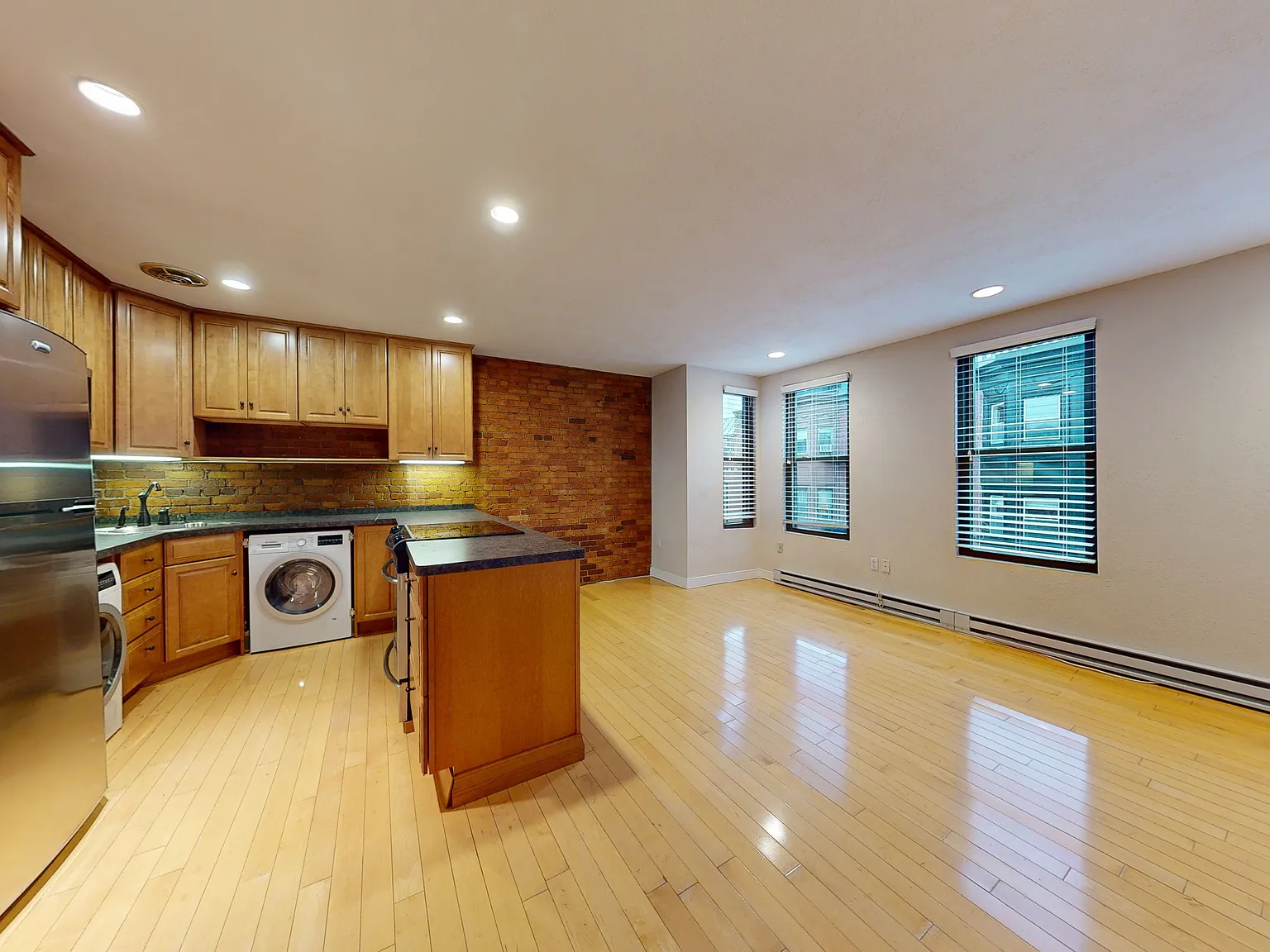 1 bed, 595 sqft, $2,950 — Photo 4