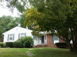 111 Casmir Dr, Fairfield, CT 06825