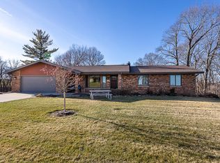 22641 Starview Dr, Dubuque, IA 52001