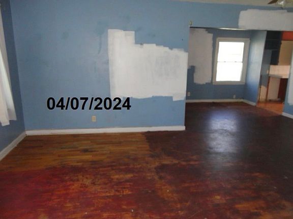 2nd image of 710 S A St