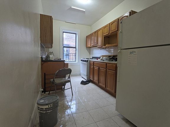 3rd image of 35-45 94th St #3D