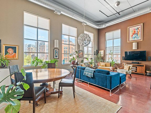 4th image of 900 Bonifant St E #C