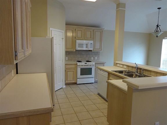 5th image of 3603 Chesapeake Ct
