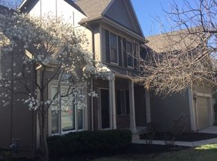 8436 Lakeview Ave, Lenexa, KS 66219
