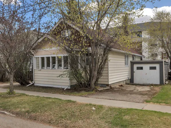 4907 48th Ave, Leduc, AB T9E 7H9