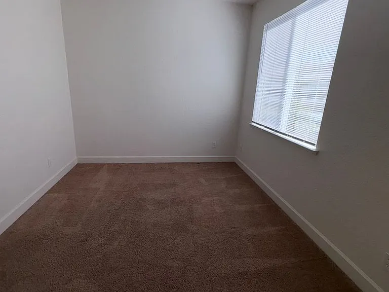 100 Mount Adams Cir — Photo 26