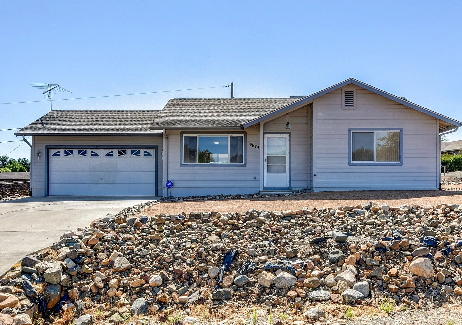 Home for rent in Prescott Valley! — Photo 1