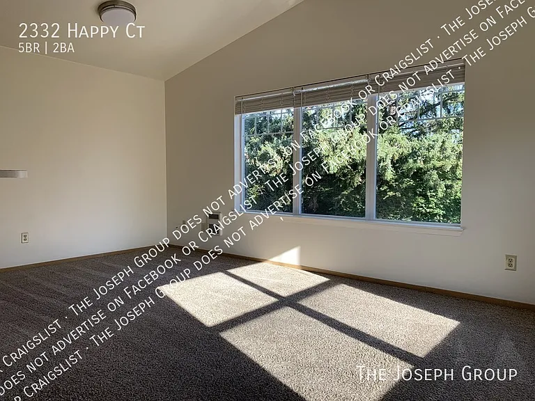 2332 Happy Ct — Photo 2