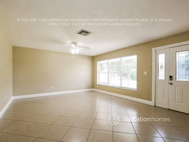 1324 W Hartley Cir — Photo 5