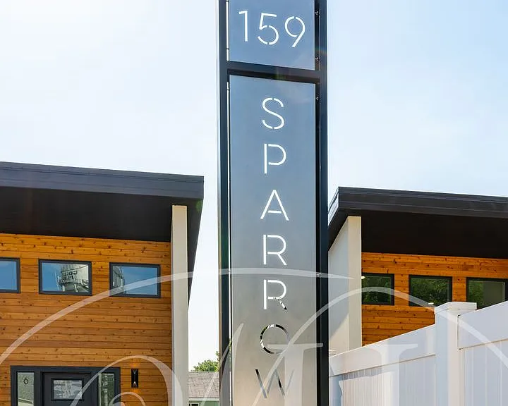 159 SE Sparrows Pl — Photo 4