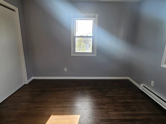 5th image of 38 Glenwood Ave #1A