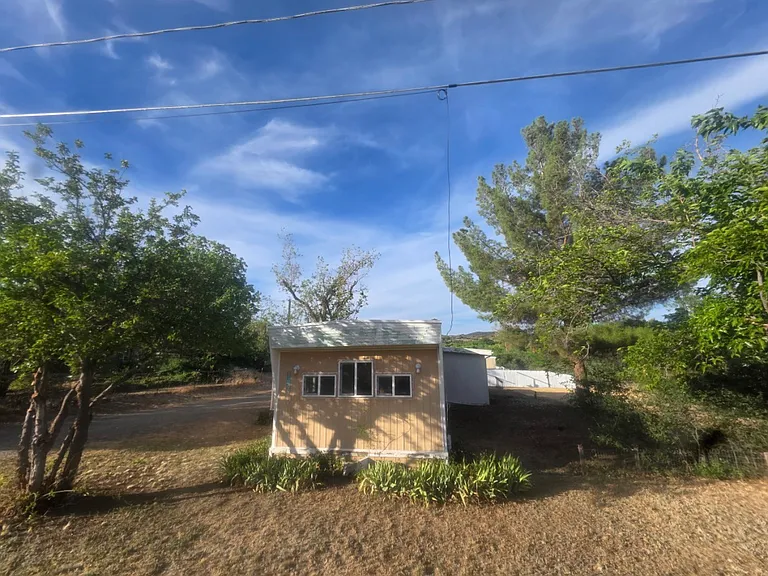 12400 Agua Fria Ave — Photo 9
