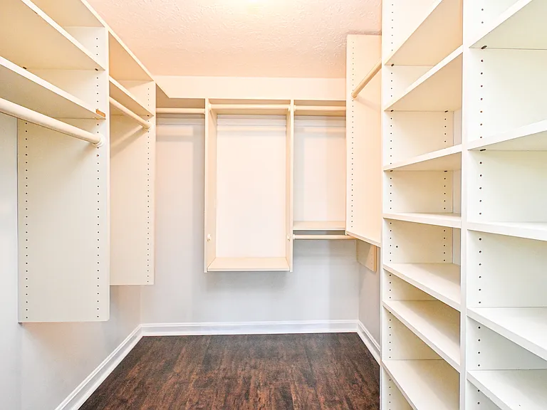 3021 Stratford Ct #1 — Photo 32