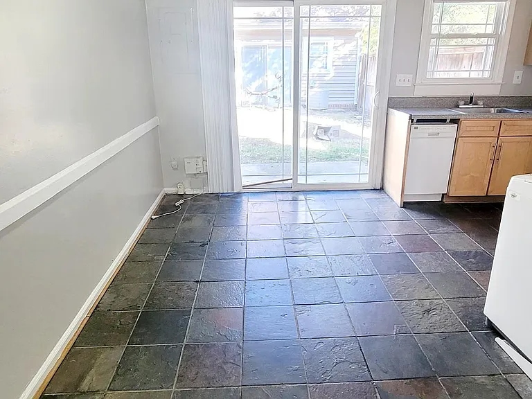 2818 Goolsby Ave — Photo 14