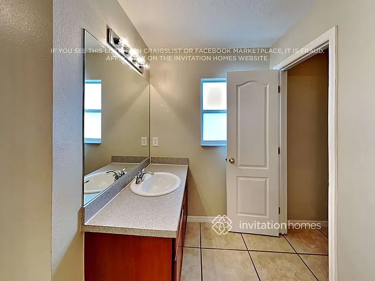 453 Peace Ct — Photo 17